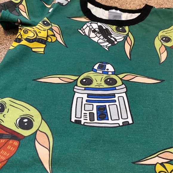 Wild Rich Kids | Baby yoda tee 2T - Picture 2 of 2